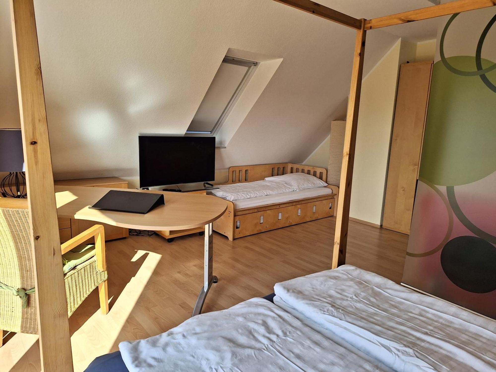 Messeapartment, Messezimmer Sehnde Εξωτερικό φωτογραφία
